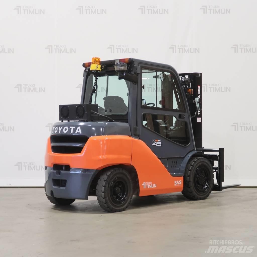 Toyota 40-8FD40N Dieselstapler
