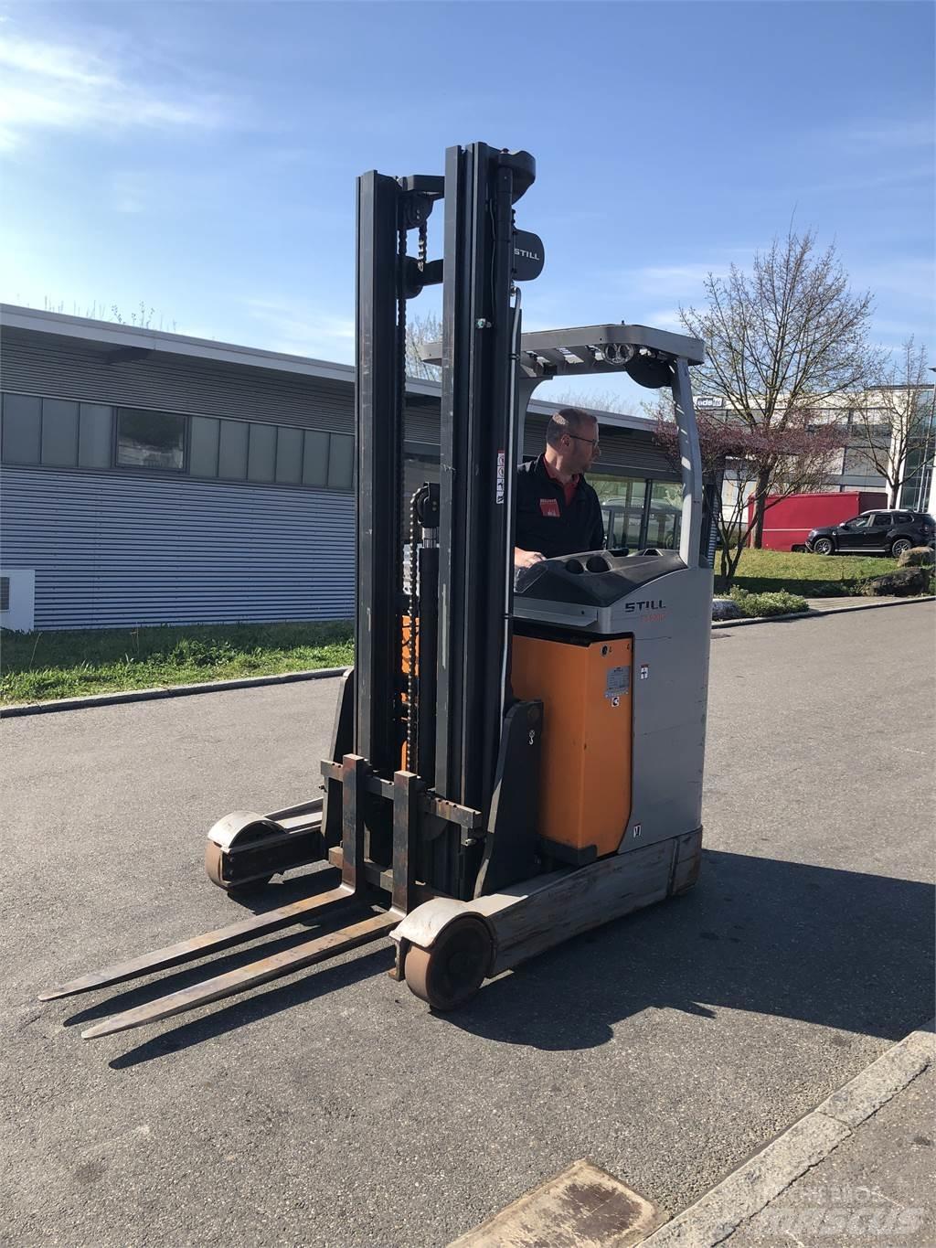 Still FM-X10 Schubmaststapler