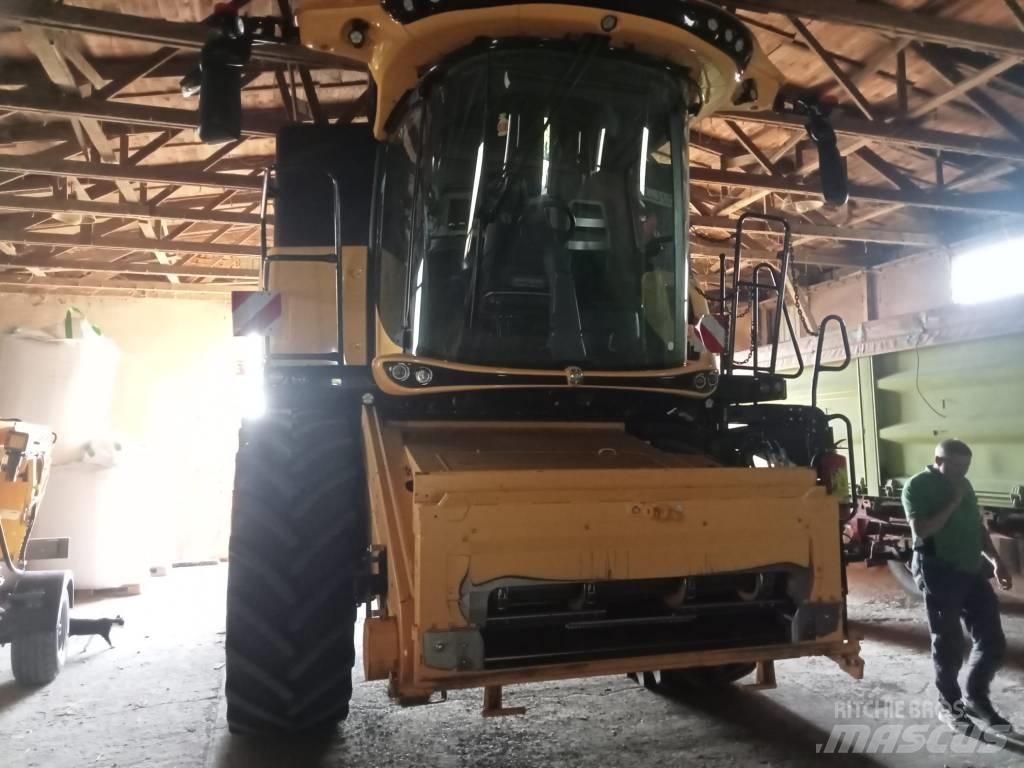 New Holland CX 8.70 Mähdrescher