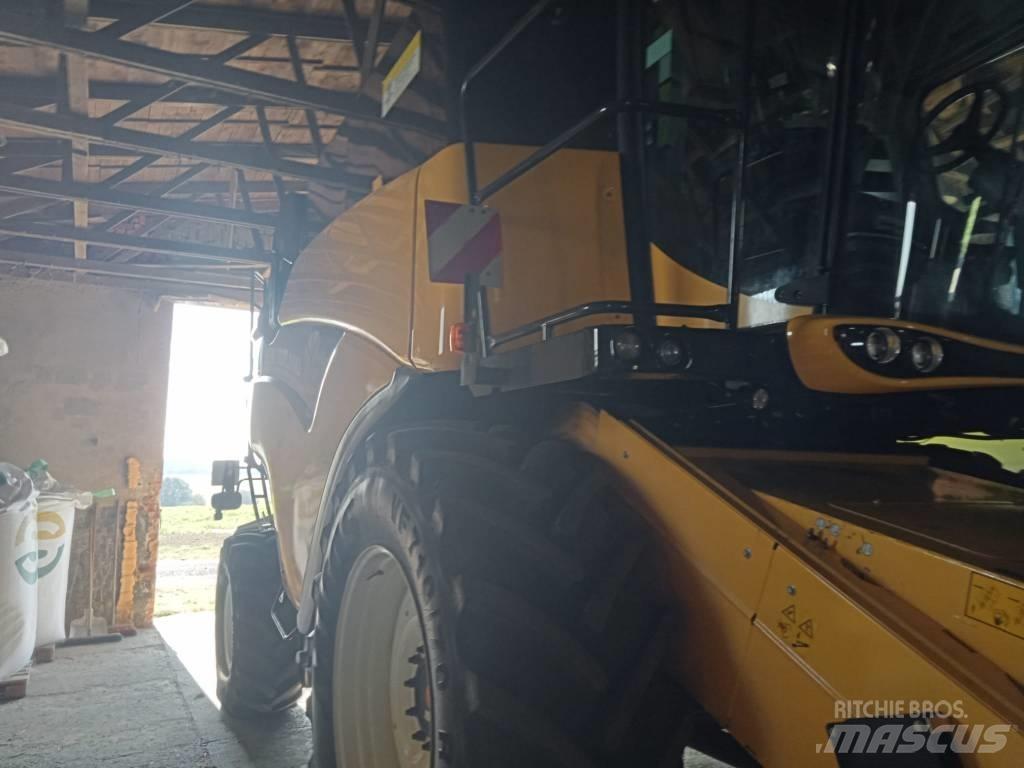 New Holland CX 8.70 Mähdrescher