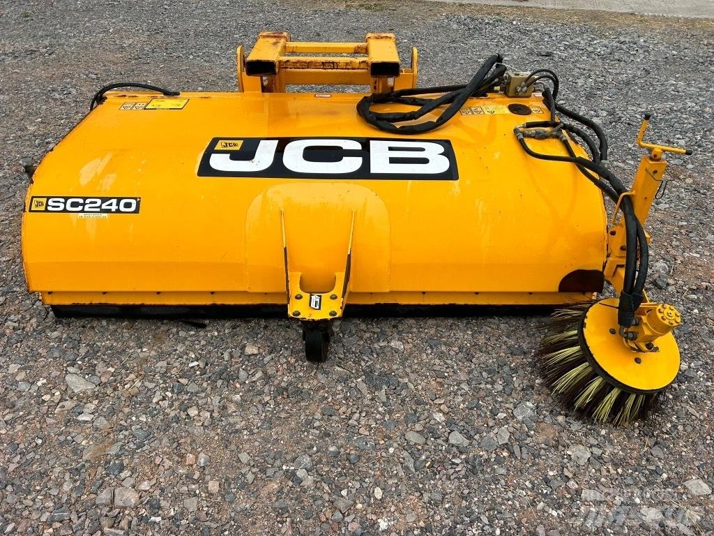 JCB SC 240 Bürsten