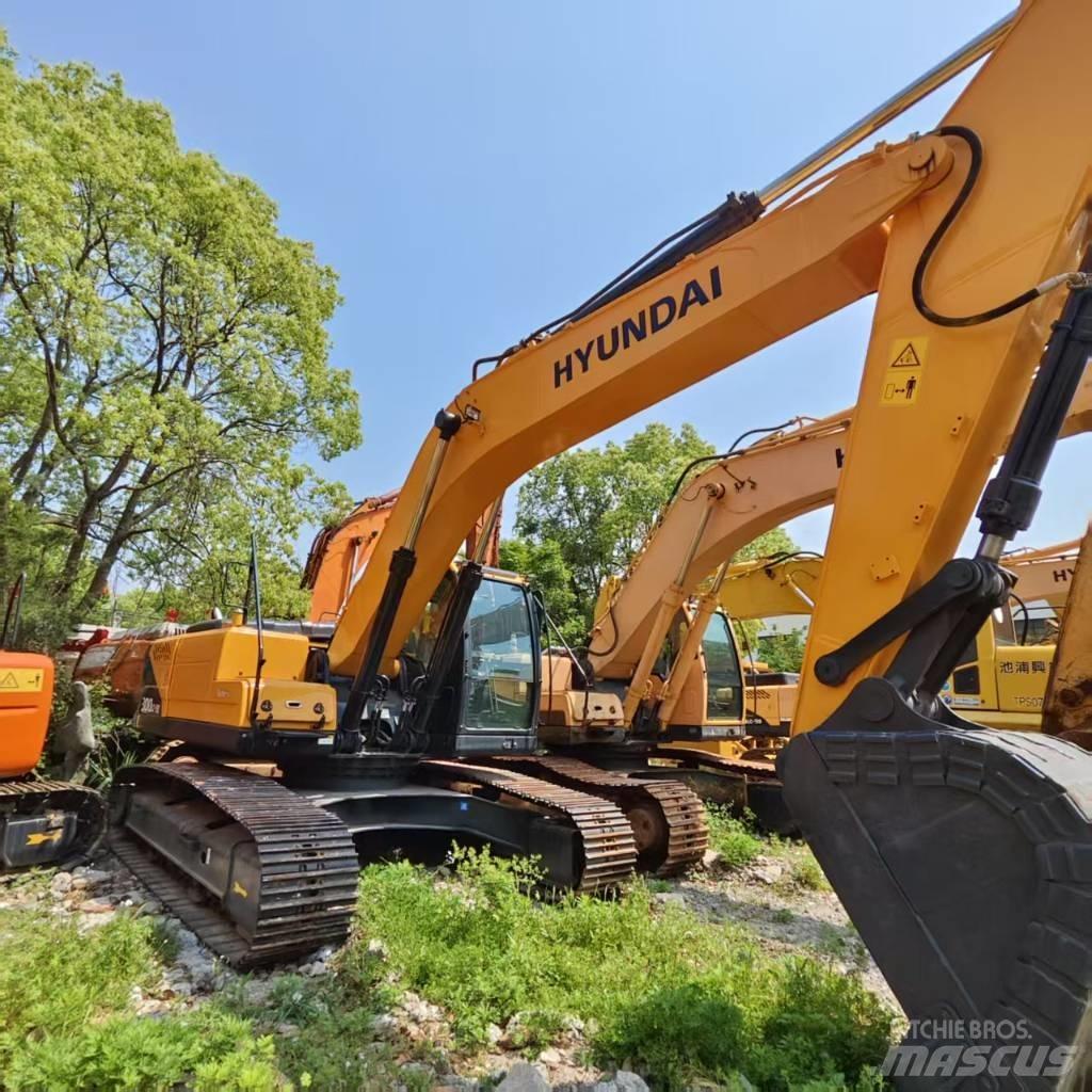 Hyundai 300LC-9S Raupenbagger