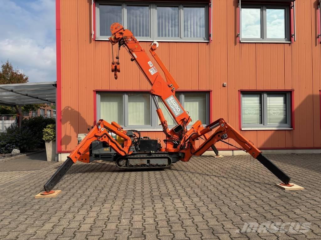 Unic B 345 Raupenkrane