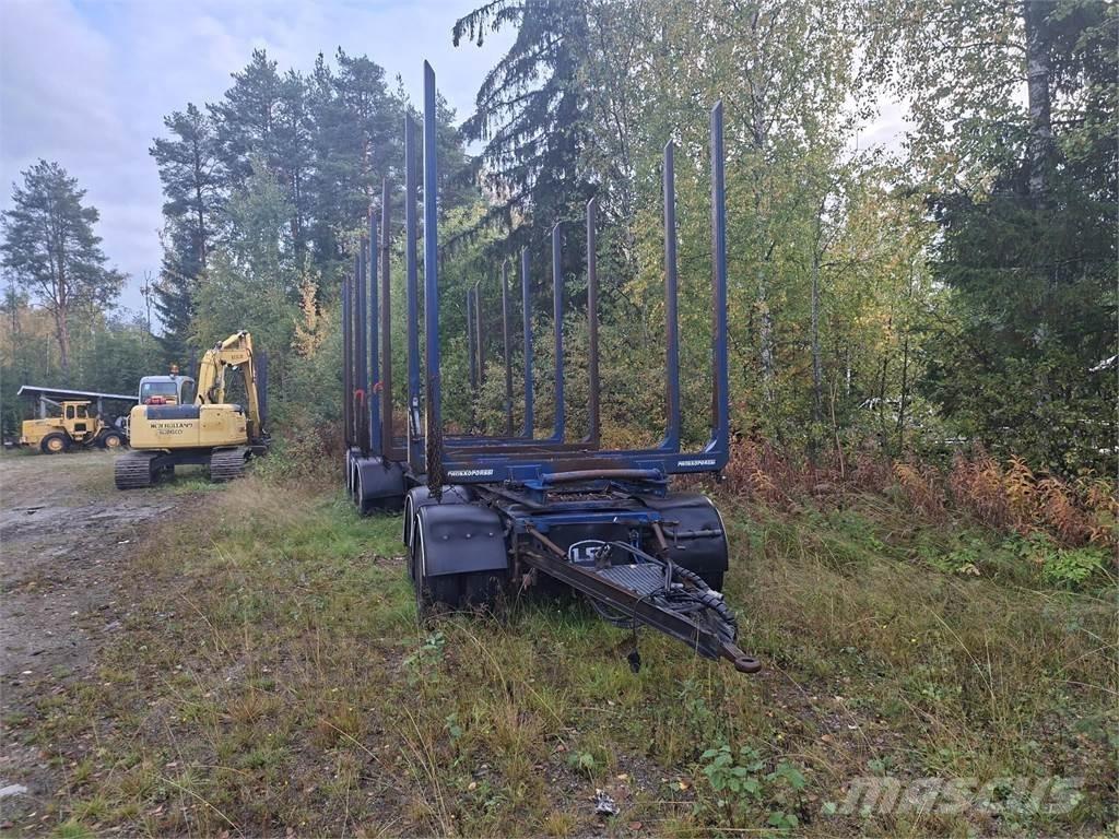 Kome puuperävaunu Holzanhänger