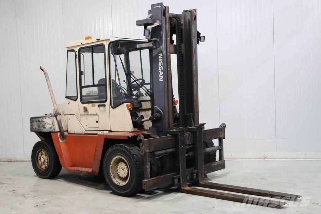 Nissan VF05H70U Dieselstapler