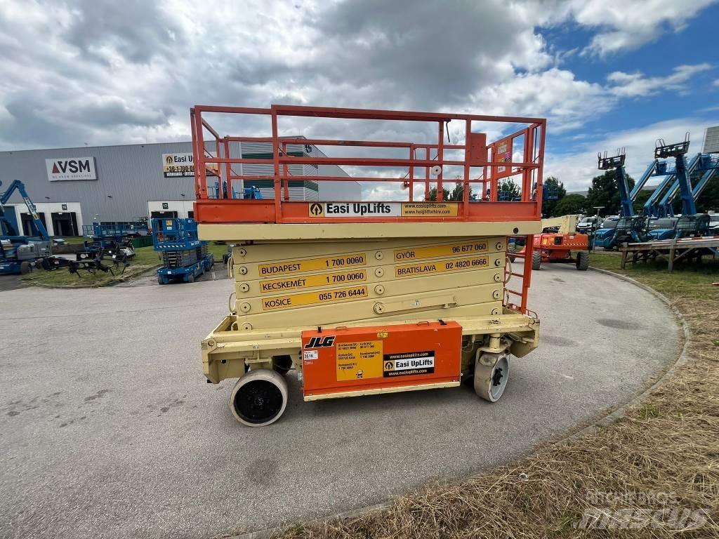 JLG Liftlux 180-12 Scheren-Arbeitsbühnen