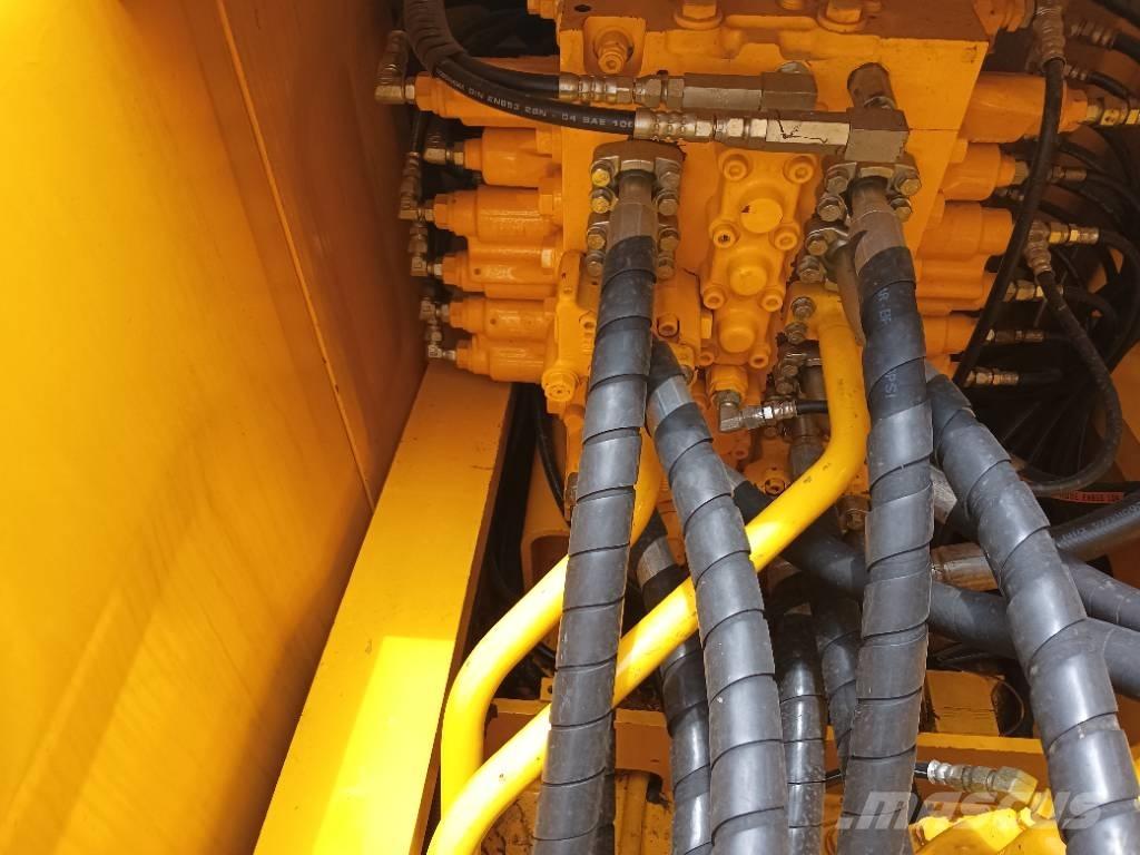 Komatsu PC 220-8 Raupenbagger