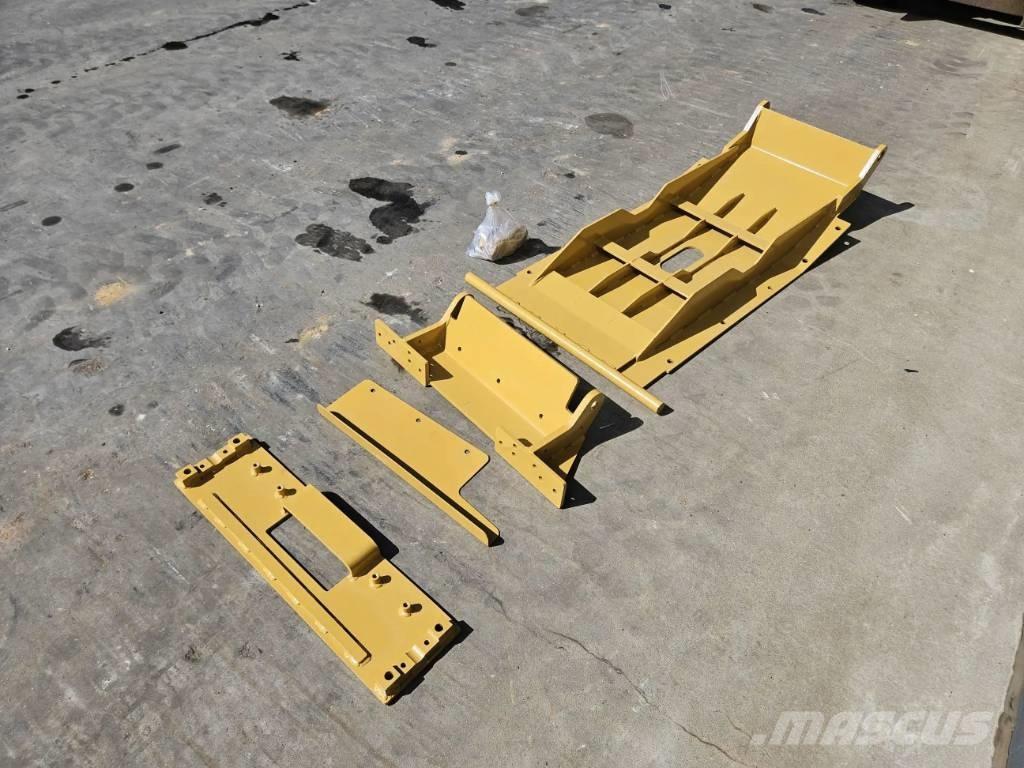 CAT 140M3 Ketten