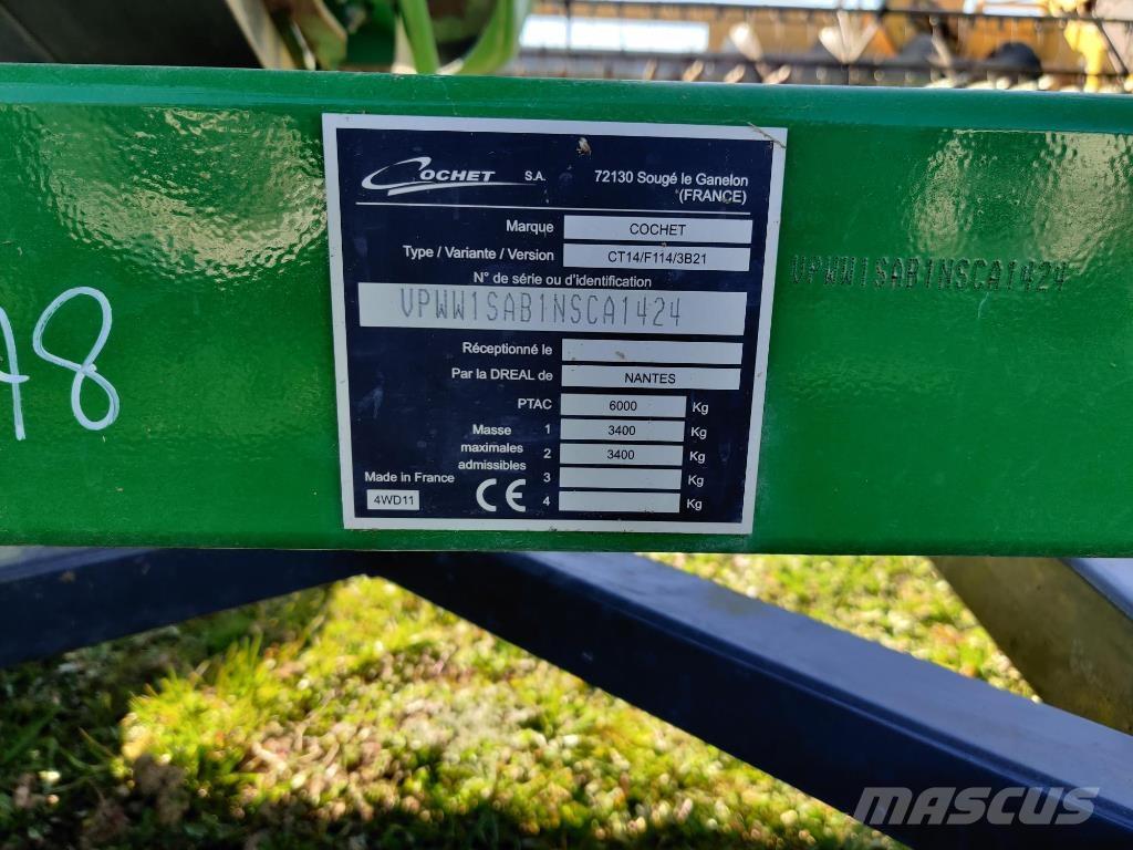 John Deere T670i Mähdrescher