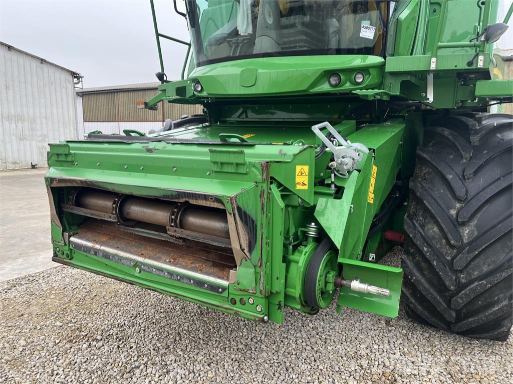 John Deere T670i Mähdrescher