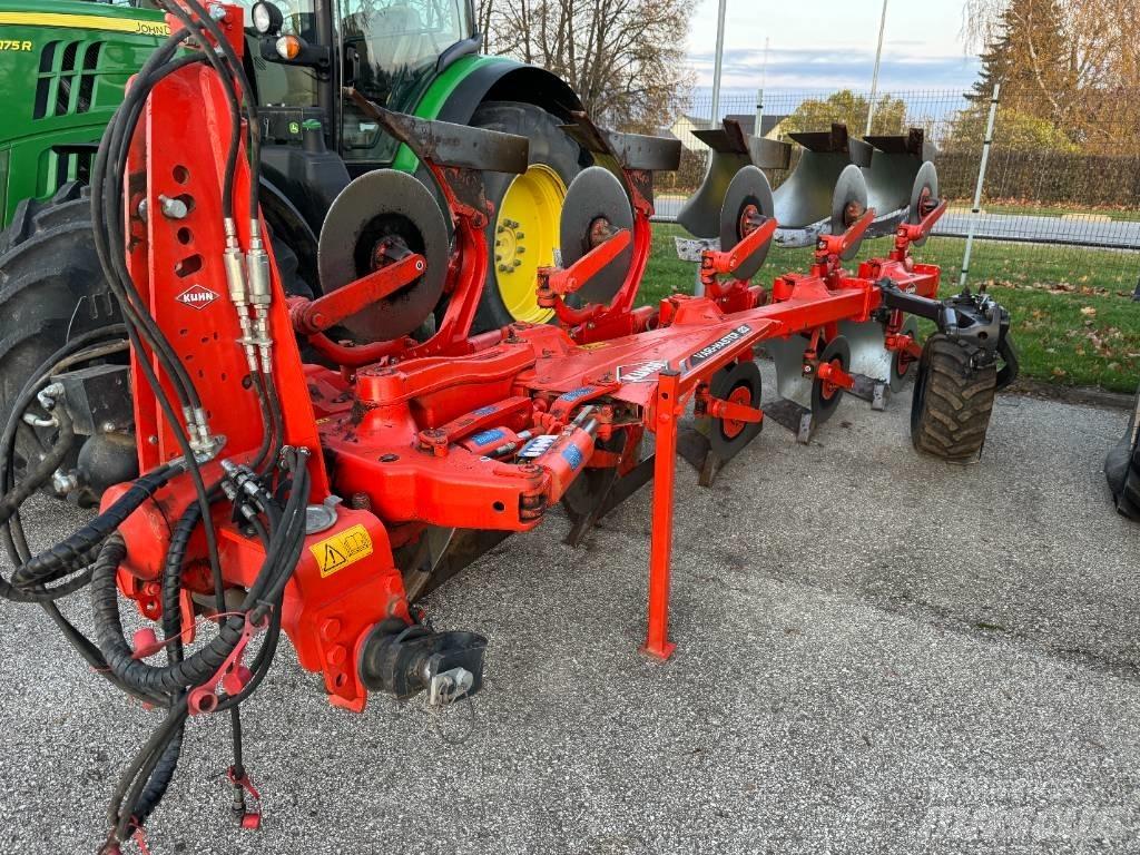 Kuhn Vari-Master 123 Wendepflüge
