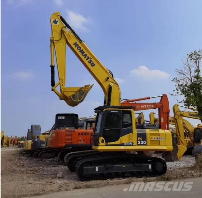 Komatsu PC220-8 Raupenbagger