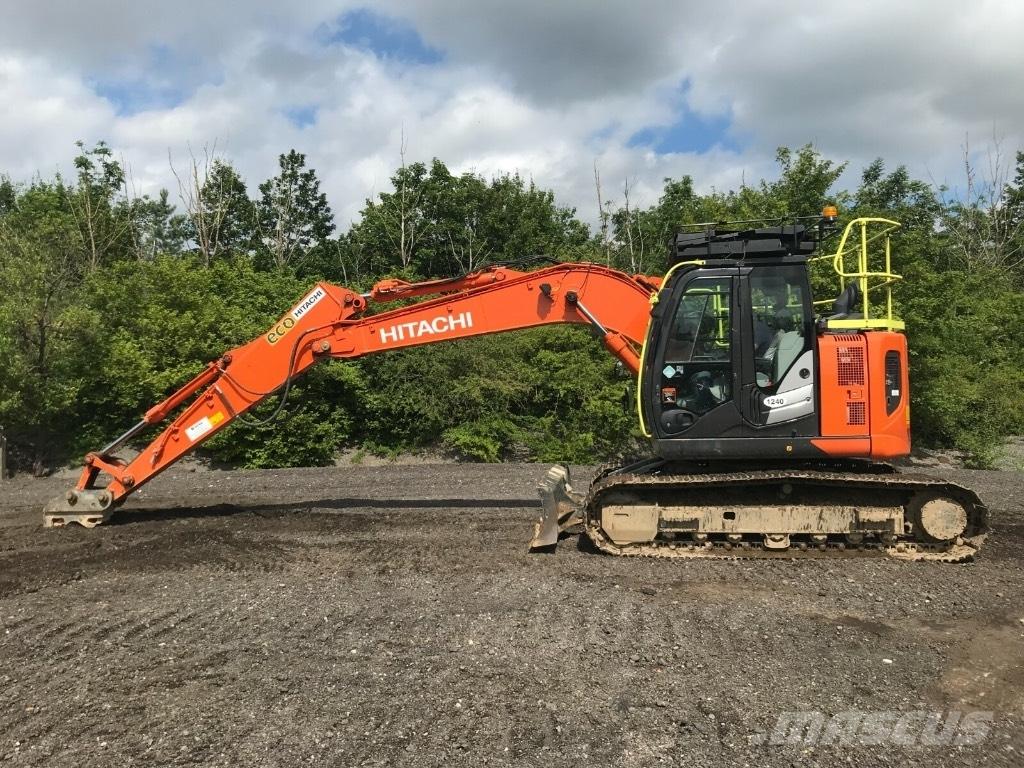 Hitachi ZX 135 US-6 Raupenbagger