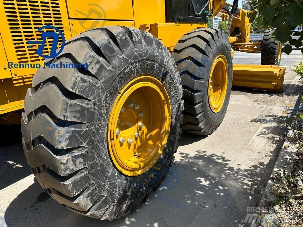 CAT 140H Grader