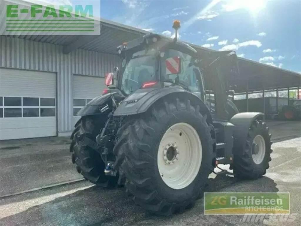 Valtra q245 Traktoren