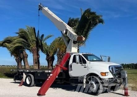 Ford F 750 Kranwagen
