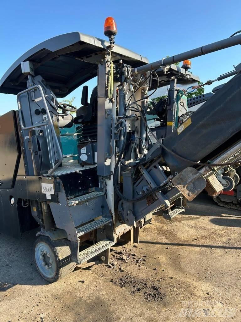 Wirtgen W 50 DC Asphaltfräsen