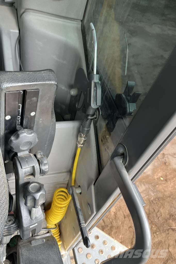 Volvo EC 300 EL Raupenbagger