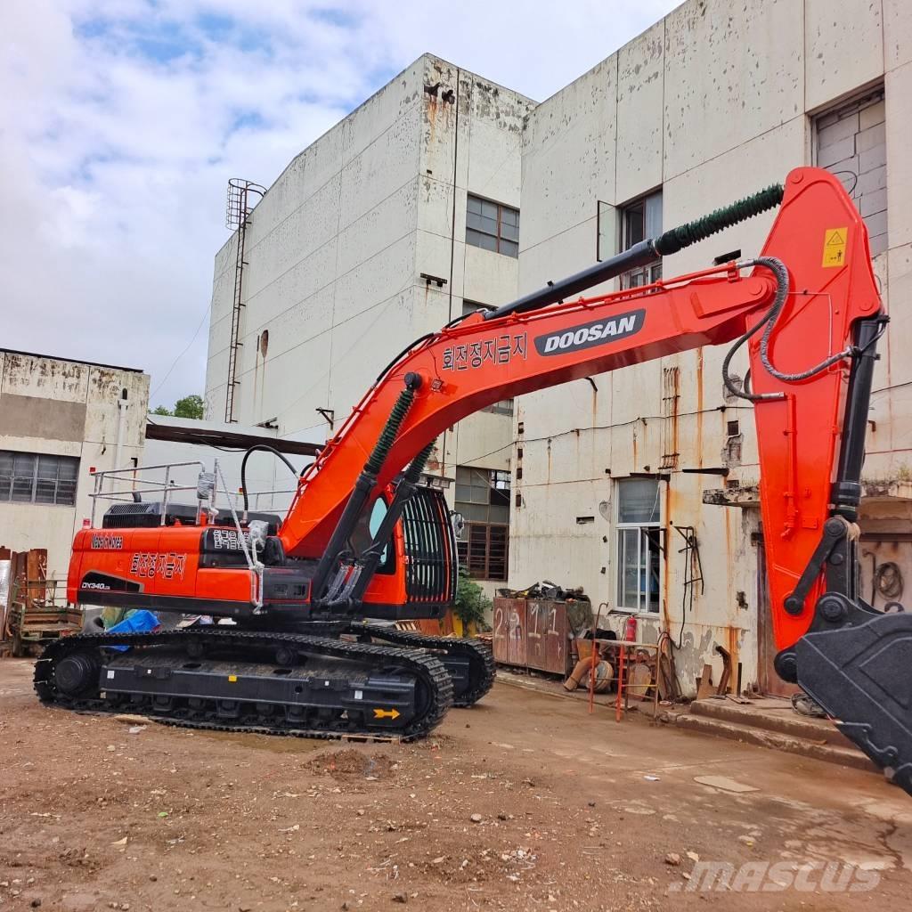 Doosan DX340LC Raupenbagger
