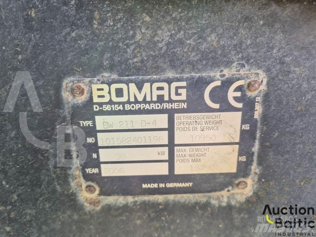 Bomag BW 211 D-4 Walzenzüge