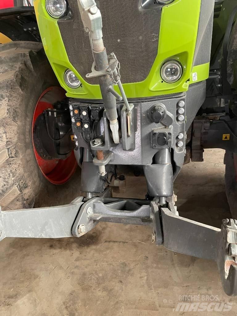 CLAAS 960 Axion Traktoren