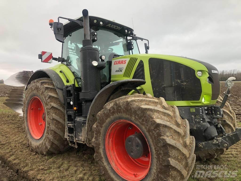 CLAAS 960 Axion Traktoren