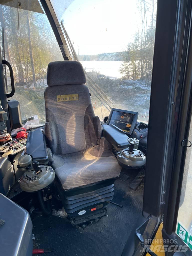 Ponsse FOX 8W Harvester