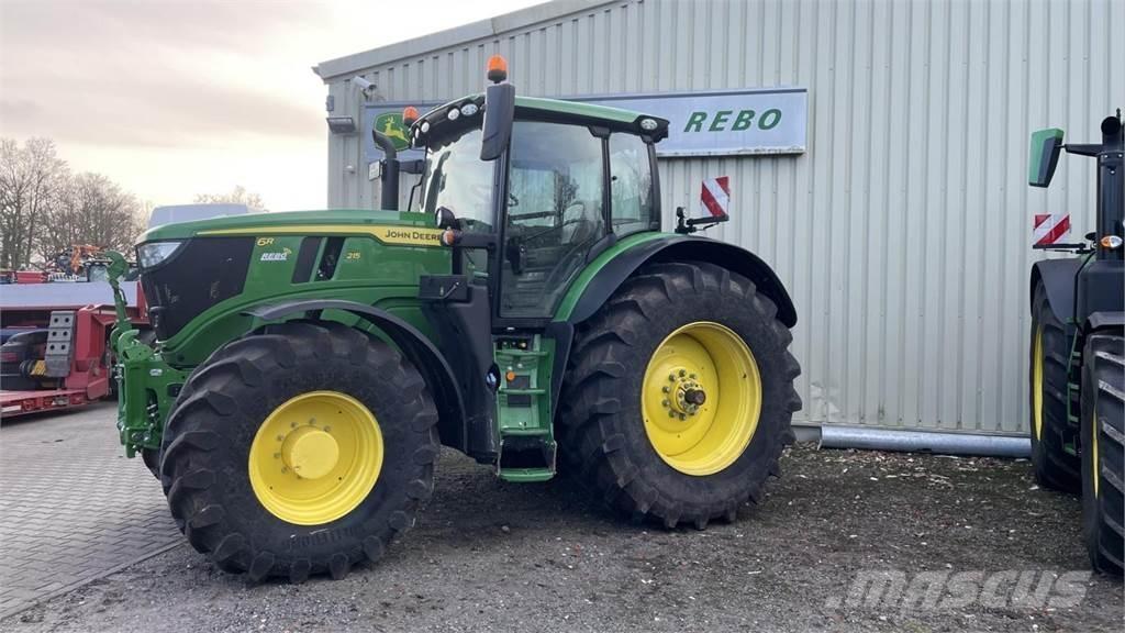 John Deere 6R215 Traktoren