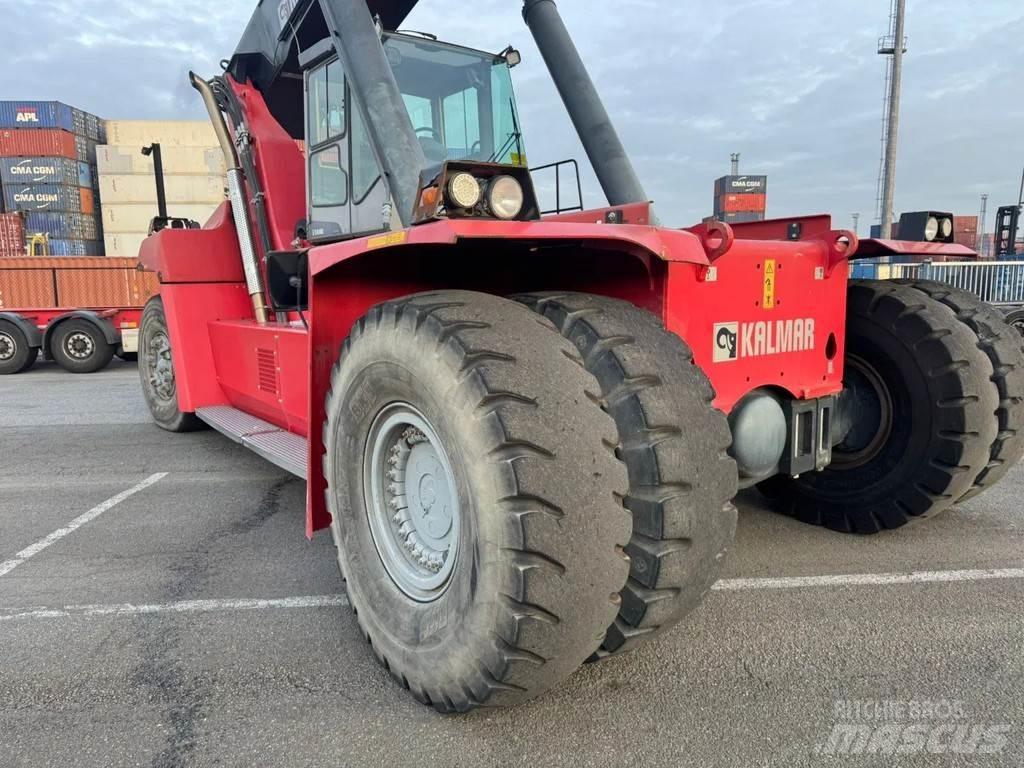 Kalmar DRF450-65S5 Reach-Stacker