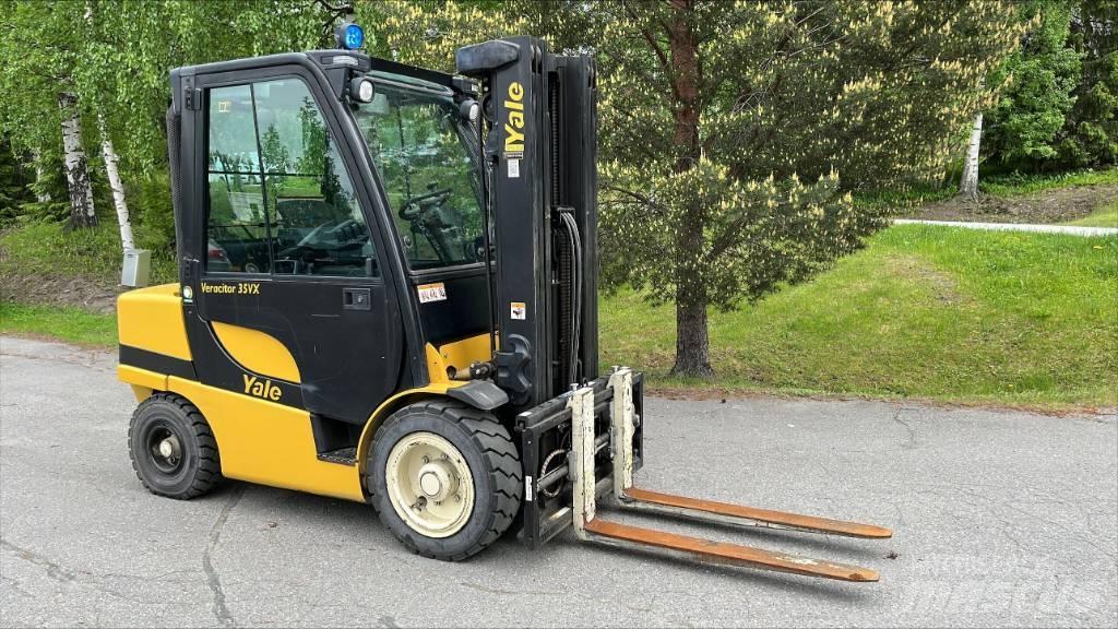 Yale GDP 35 VX Dieselstapler