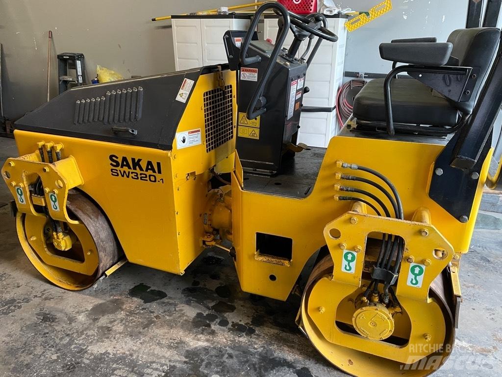 Sakai SW 320-1 Tandemwalzen