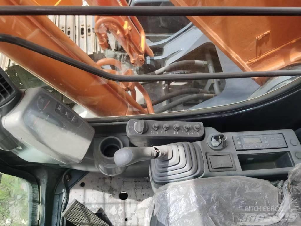 Hitachi ZX 200 Raupenbagger