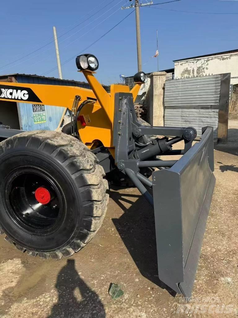 XCMG GR 2153 Grader