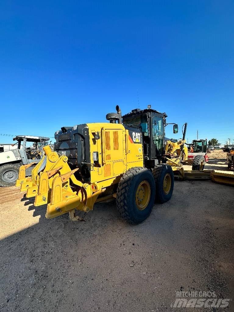 CAT 12 M 2 Grader