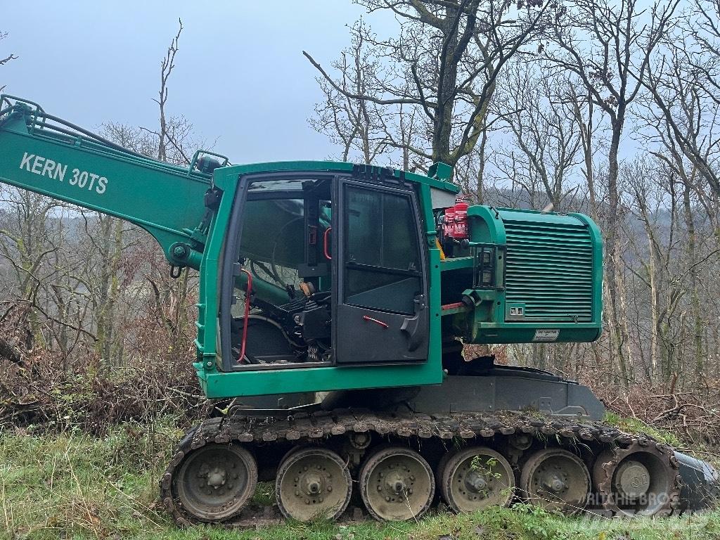 Kern T30 Harvester