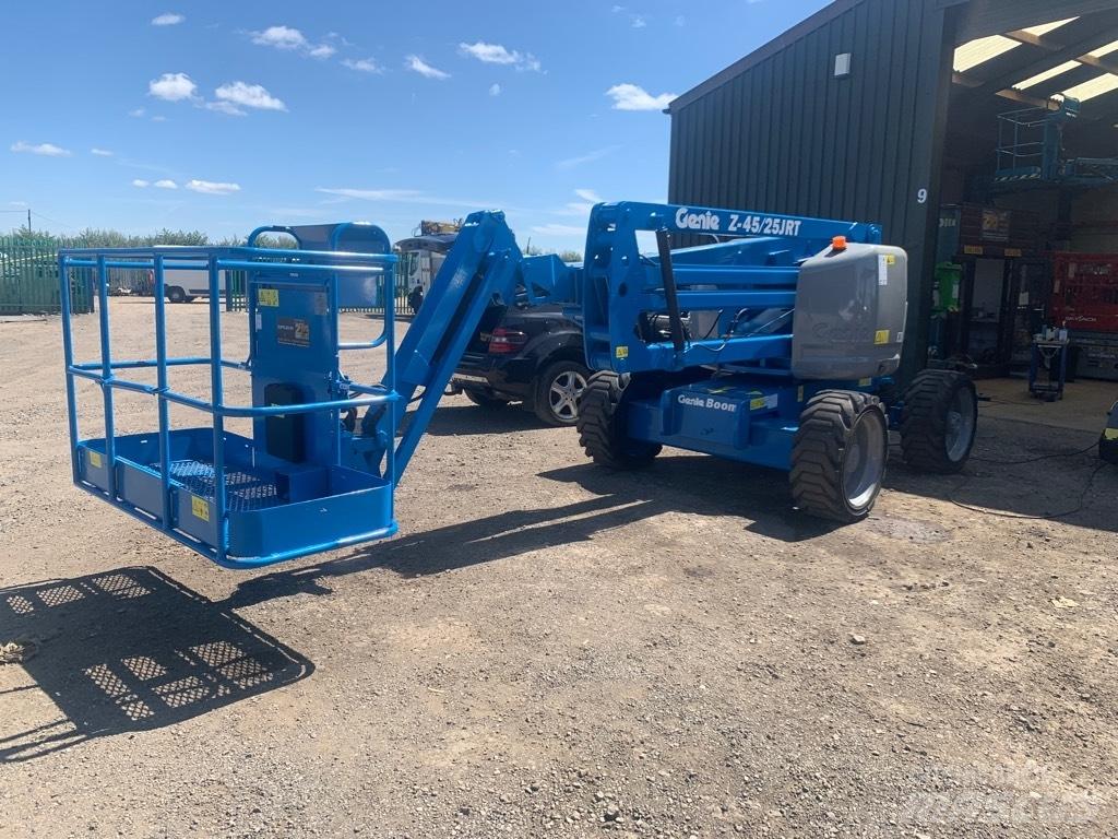 Genie Z 45/25 J RT Gelenkteleskoparbeitsbühnen
