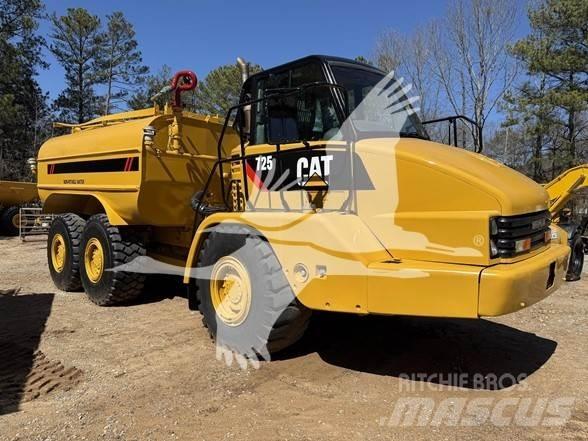 CAT 725 Wassertanker