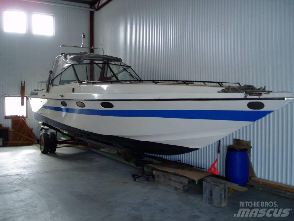 Cobra 38 FD Boote / Prahme