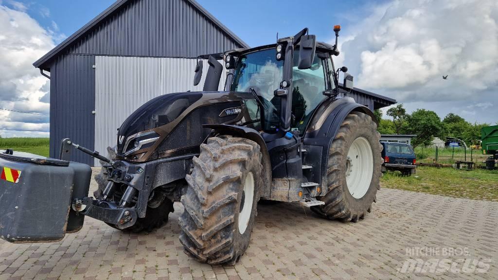 Valtra Q 305 Traktoren