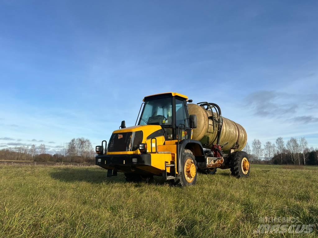 JCB 714 Gülletankwagen