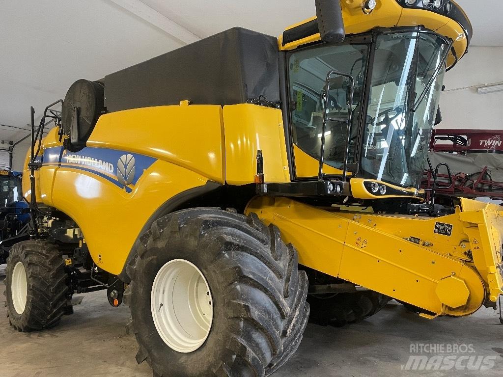 New Holland CX7.80 Mähdrescher