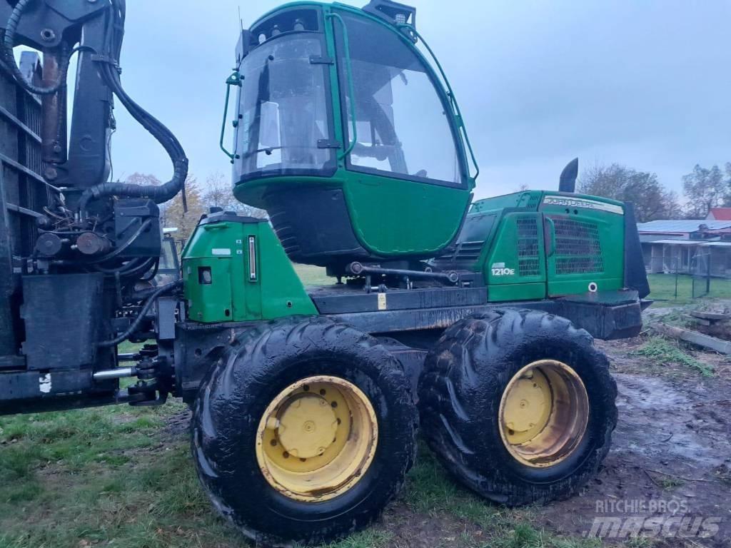 John Deere 1210 E Forwarder