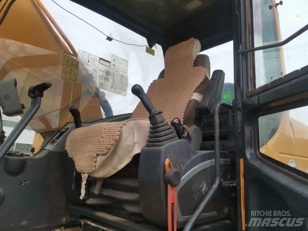 Hyundai 350L VS Raupenbagger