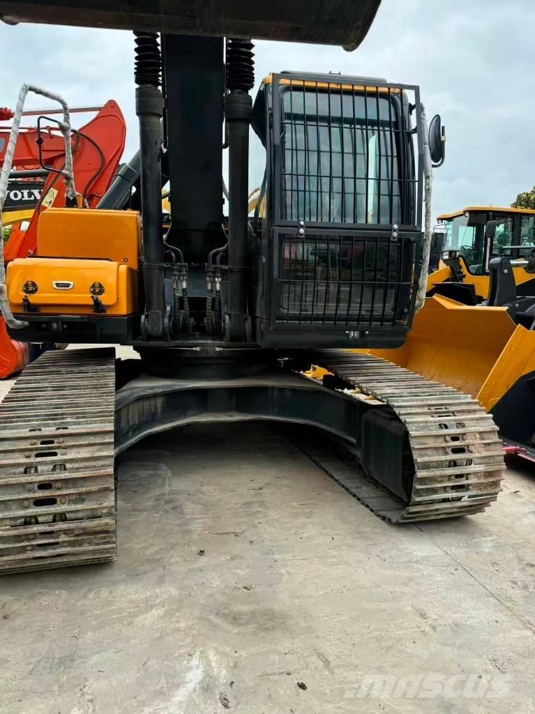 Hyundai R220LC-9S Raupenbagger