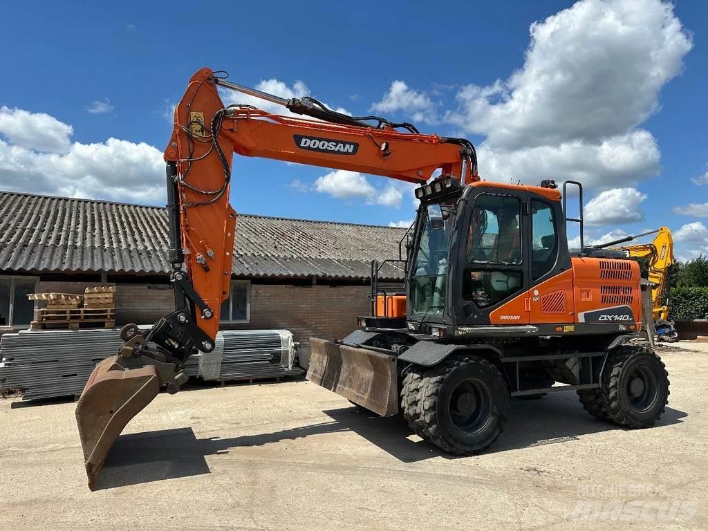 Doosan DX140W-5 Mobilbagger