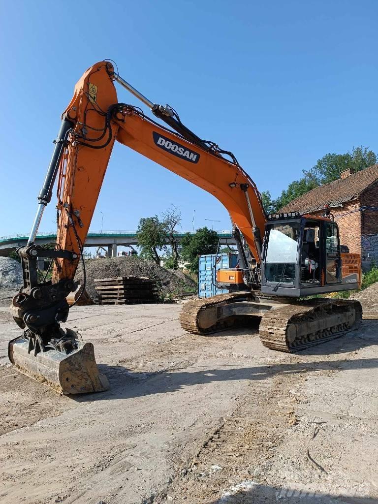Doosan DX 225 LC-5 Raupenbagger
