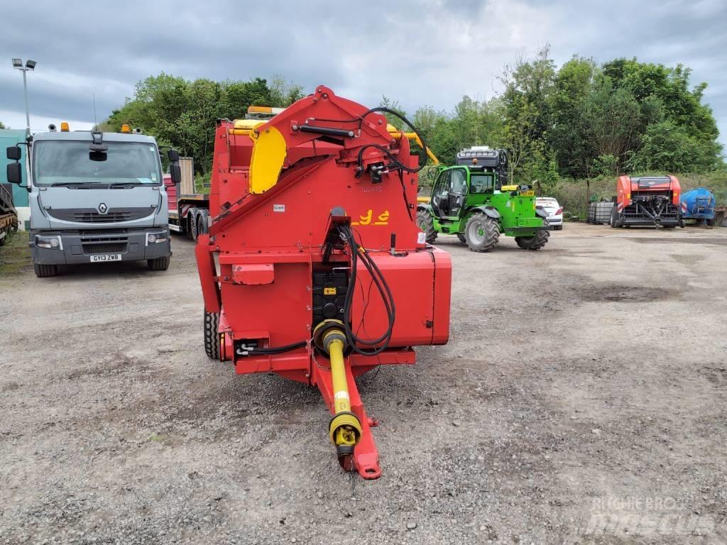 TEAGLE TOMAHAWK 8100 Ballenschredder, -schneider und -wickler