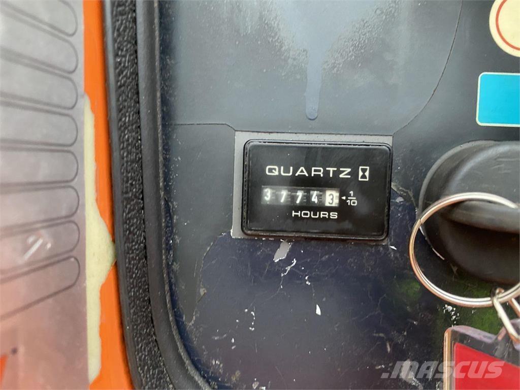 JLG 800AJ Gelenkteleskoparbeitsbühnen