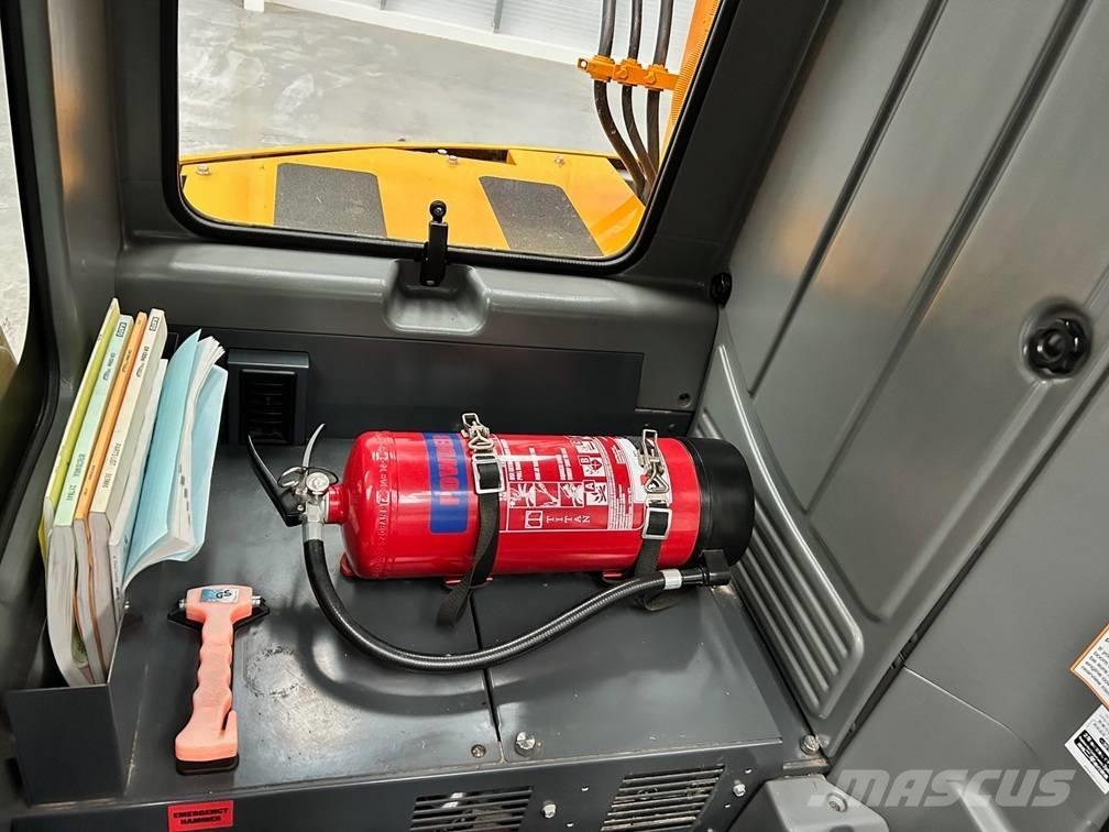 Kato CR-130Ri All-Terrain-Krane