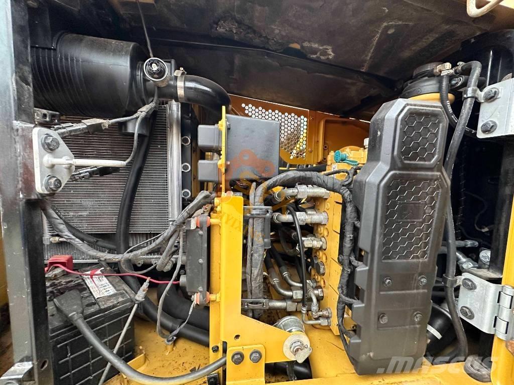 CAT 310 Raupenbagger